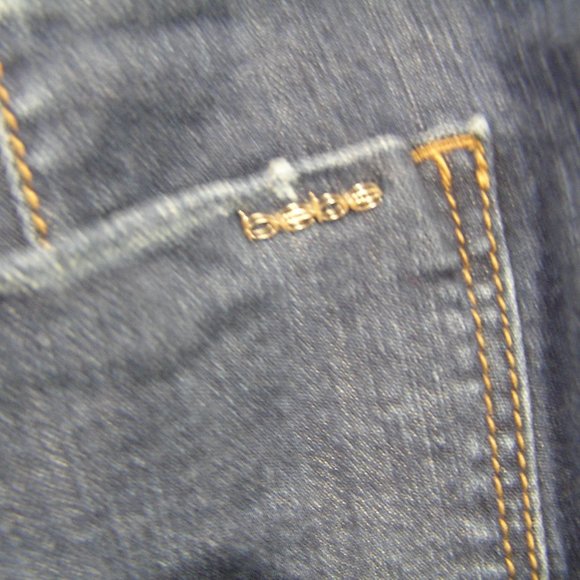 BEBE Heartbreaker Crop Jeans Size 24W - Picture 6 of 10